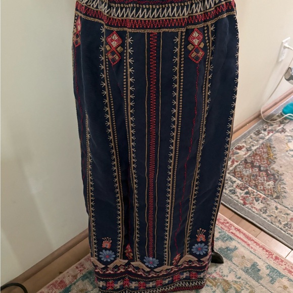 Johnny Was Linen Embroidered Skirt - Picture 3 of 8